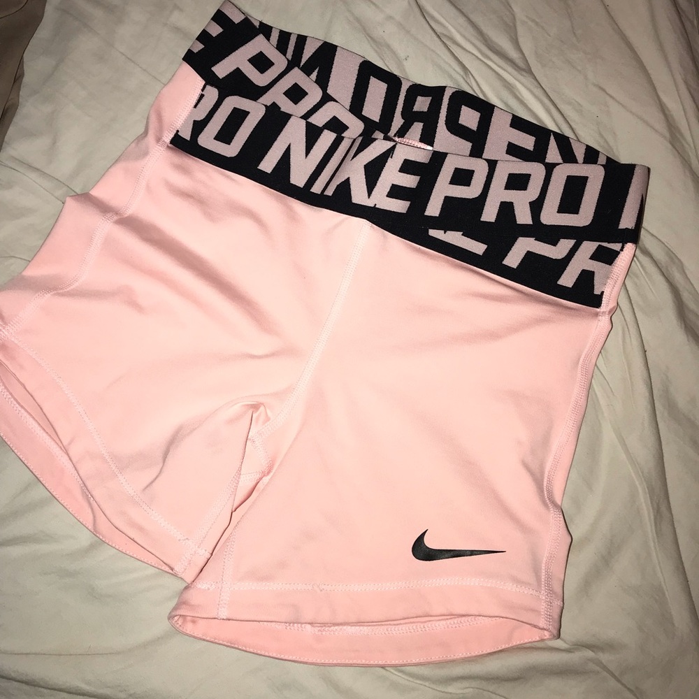 Nike pro